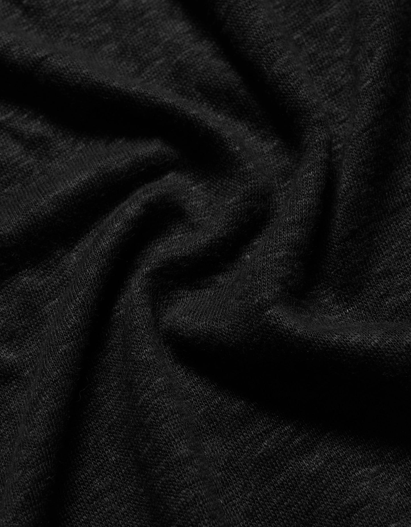 V-NECK LINEN NERO