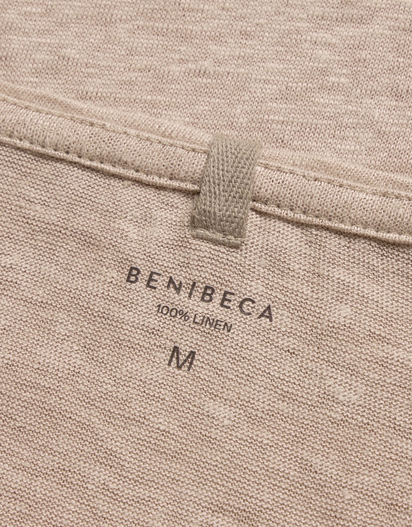 C-NECK LINEN SAND